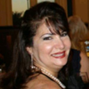 Meet your Posher, Lorraine